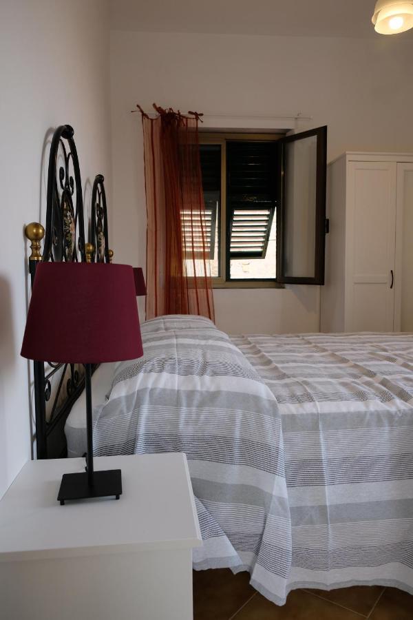 Countryhouse Traversa Du Furnu Imperia Εξωτερικό φωτογραφία