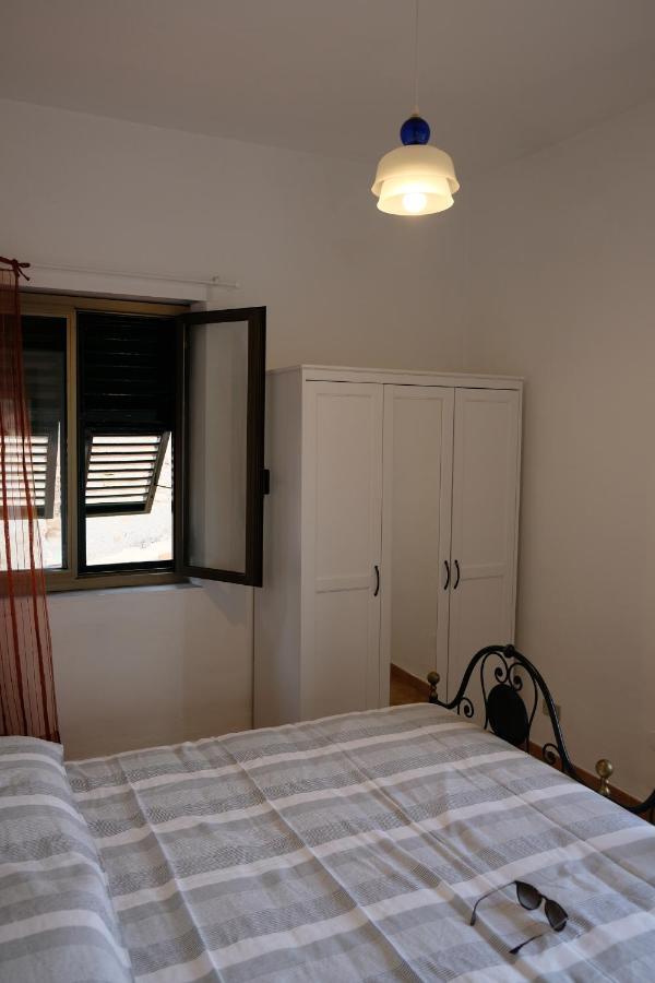 Countryhouse Traversa Du Furnu Imperia Εξωτερικό φωτογραφία